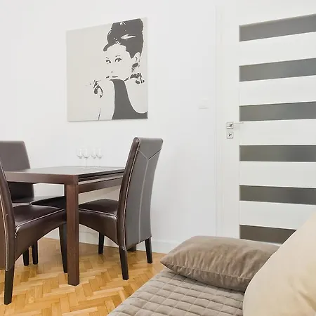 Apartament Selena I *